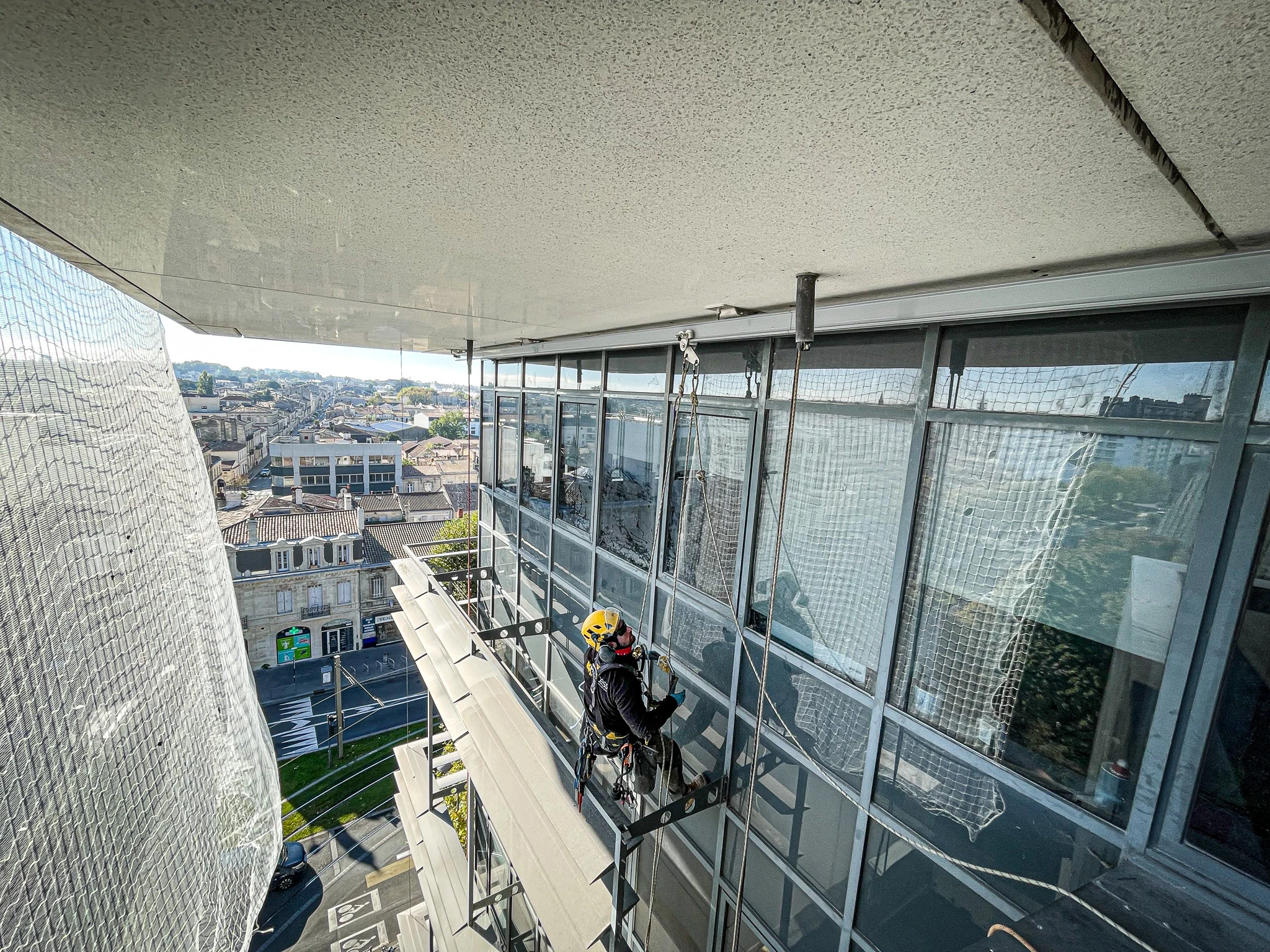 Intervention de cordistes MS Access pour comme sur des rails chez SE3M à Bordeaux (bâtiment) – 1